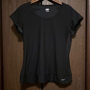 Nike FIT DRY fitted workout tee